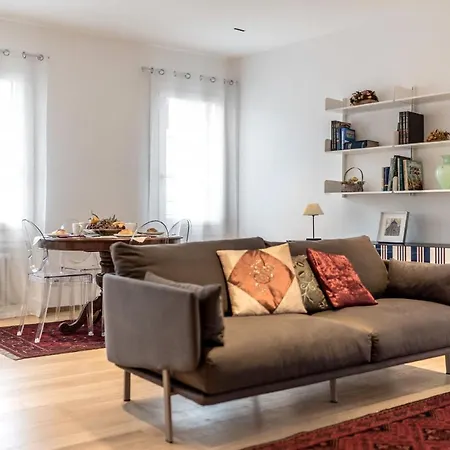 Apartment Apt. Modern Style *