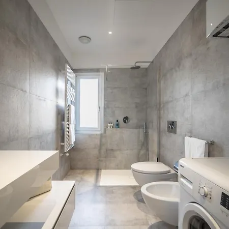 Apt. Modern Style 威尼斯